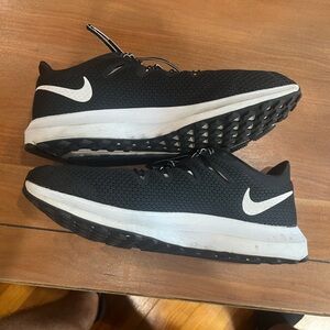 Nike Quest 2 Men’s Running shoe Size 9.5